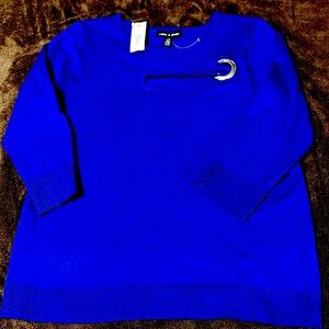 Vibrant blue Cable & Gauge Peek-A-Boo top sweater NWT. 3/4 Sleeve Size L.
